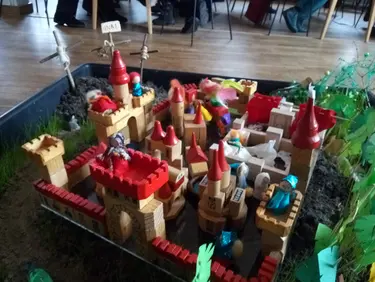 Ostergarten, entstanden im Kindergottesdienst in den Wochen vor Ostern (2018)
